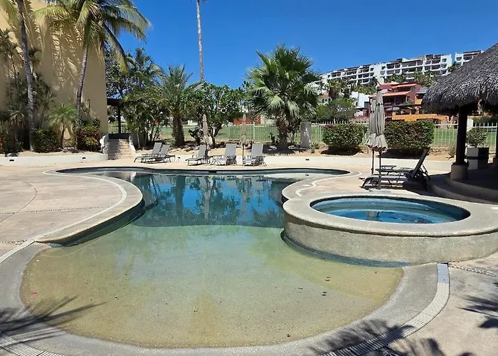 Beautiful House With A Pool, Golf Course, And Villa San José del Cabo