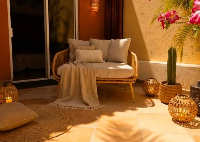 Villa Beautiful House With A Pool, Golf Course, And *
